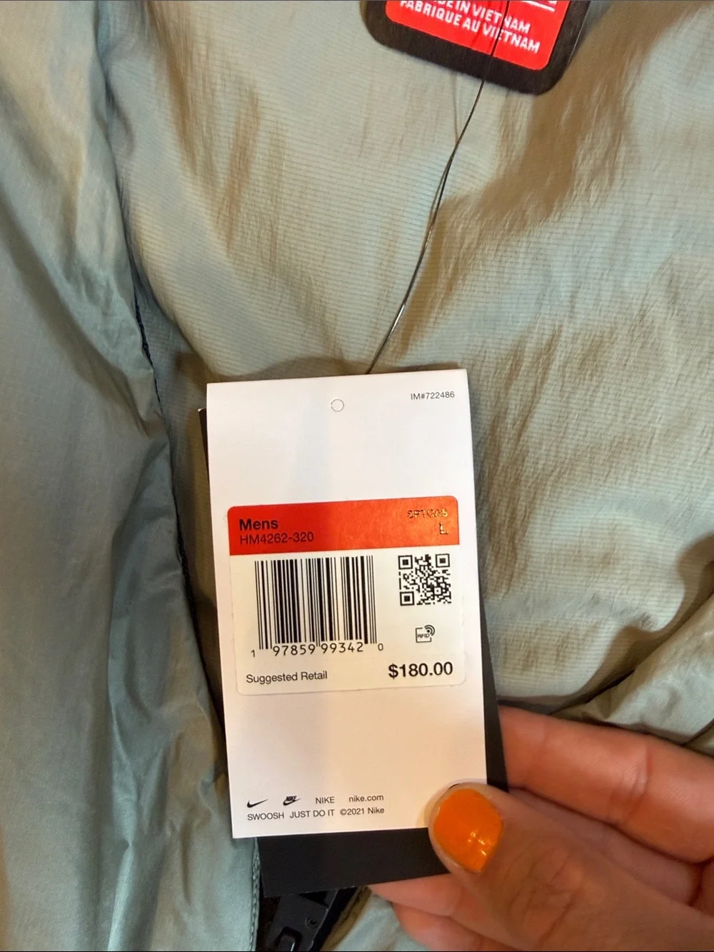 Nike men’s large loose fit vest  Stone Packable Shell Vest